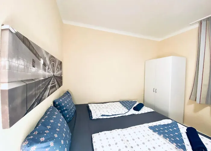 Double In Floridsdorf Area فندق فيينا